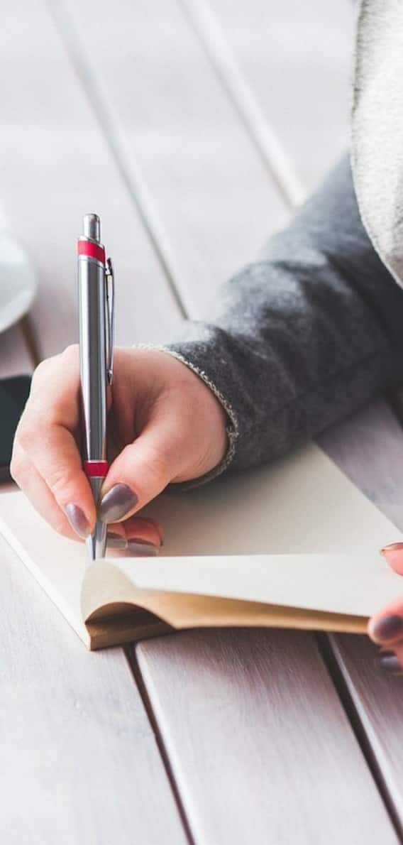 12वीं के बाद सबसे अच्छा करियर कौन सा है?