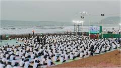 International Yoga Day 2025: విశాఖ యోగా డేకు భారీ స్పందన... ఐదు లక్షల మందితో యోగాసనాలు