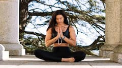 योगाच्या या ८ अंगांनी बनवा जीवन समृद्ध..