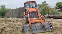 अमेठी में प्रशासनिक अधिकारियों से दबंगई पर एक्शन, पुलिस बल की मौजूदगी में हटा अवैध कब्जा