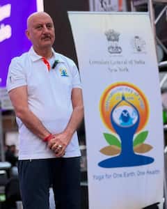 International Yoga Day 2025: शिल्पा शेट्टी से हिना खान तक योग डे पर छाए बॉलीवुड से लेकर टीवी के सितारे, सोशल मीडिया पर शेयर की खास तस्वीरें