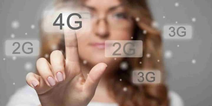 जो बेहद कम लोग इंटरनेट जैसी सेवा का उपयोग करते हैं उन्हें हर घंटे अपने फोन या कंप्यूटर का स्क्रीनशॉट भेजना पड़ता है. इसका उद्देश्य है यह सुनिश्चित करना कि कोई व्यक्ति सरकार के खिलाफ कोई सामग्री न देख रहा हो और न ही कुछ साझा कर रहा हो.