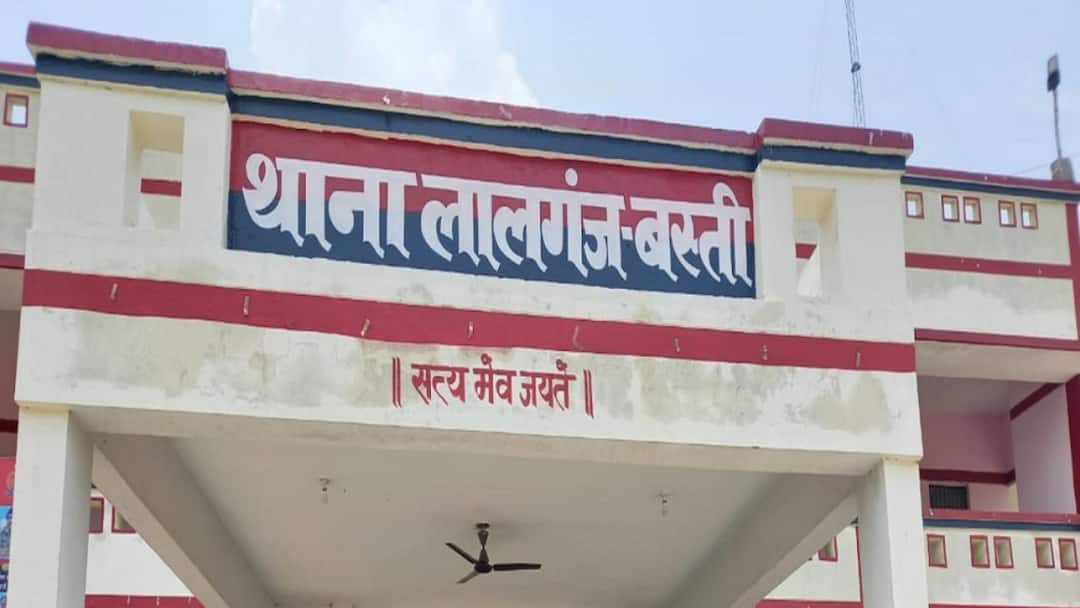 Basti News Innocent Girl Rape Murder Case Police is getting DNA test of children done ann बस्ती में मासूम बच्ची की रेप के बाद हत्या, गांव के बच्चों का DNA टेस्ट करा रही पुलिस