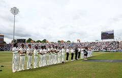 ભારત-ઇંગ્લેન્ડ બન્ને ટીમના ખેલાડીઓ આજે ત્રીજા દિવસે કાળી પટ્ટી બાંધીને રમવા ઉતર્યા, મૌન પણ પાળ્યું, જાણો શું છે કારણ