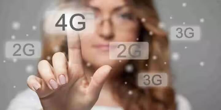 ઉત્તર કોરિયાના સામાન્ય લોકો હજુ પણ વૈશ્વિક ઇન્ટરનેટની ઍક્સેસ ધરાવતા નથી. ત્યાંના નાગરિકો ફક્ત સરકાર દ્વારા સંચાલિત સ્થાનિક નેટવર્ક 'ક્વાંગમ્યોંગ'નો ઉપયોગ કરી શકે છે જેને ઇન્ટ્રાનેટ કહેવામાં આવે છે. આ ઇન્ટ્રાનેટ પર મર્યાદિત માહિતી ઉપલબ્ધ છે એટલું જ નહીં, તે સંપૂર્ણપણે સરકારની દેખરેખ હેઠળ પણ છે.