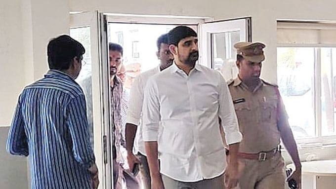 MLA Kaushik Reddy: దూకుడు తగ్గని ఎమ్మెల్యే.. వరుస అరెస్ట్ లతో రేవంత్ ప్రభుత్వ టార్గెట్‌గా మారిన కౌశిక్ రెడ్డి!