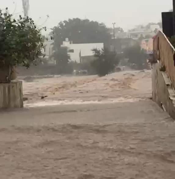 Rain: 10 ઇંચ વરસાદથી ખેડબ્રહ્મા જળબંબાકાર, હરણાવ નદી બે કાંઠે થઇ, નેશનલ હાઇવે થયો પ્રભાવિત