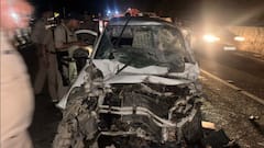 देहरादून में सीमेंट के ट्रेलर में घुसी कार के उड़े परखच्चे, चार लोगों की मौके पर मौत