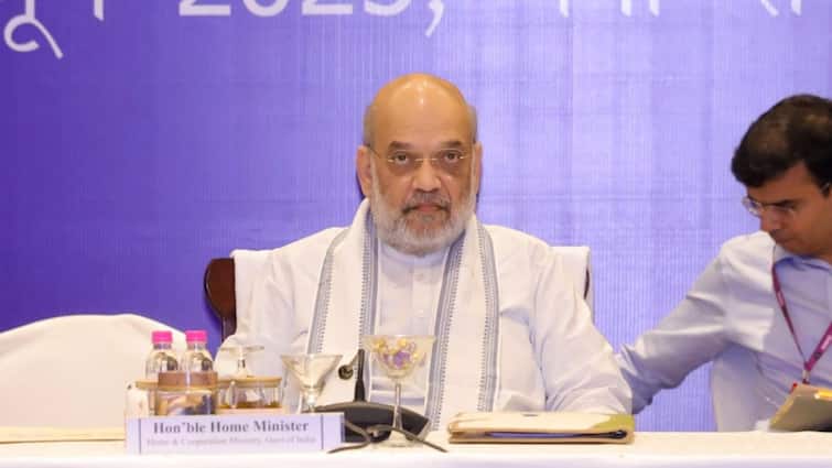 Amit Shah Raipur Visit Warn Naxalite Lay Down Weapons Not Let Sit In Peace  Even During Monsoon | 'मानसून में भी नक्सलियों को चैन से बैठने नहीं देंगे',  गृह मंत्री अमित शाह