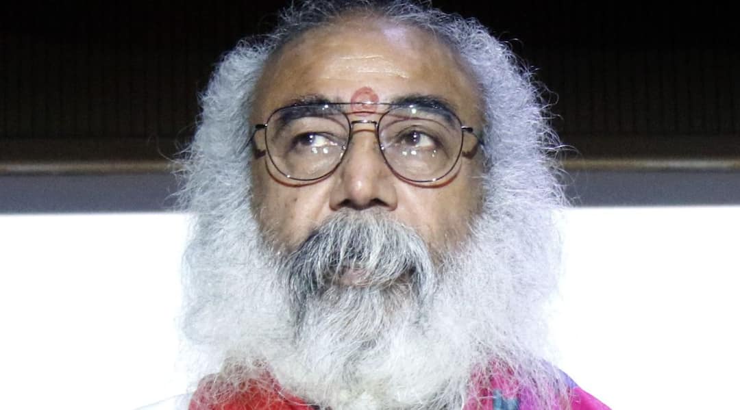 Acharya Pramod Krishnam on Sambhal Maulana Badre Alam Opposing Yoga Surya Namaskar in Madarsa and Masjid  'ऐसी कट्टरता देश के लिए...', मौलाना बद्रे आलम ने योग पर उठाए सवाल तो बोले आचार्य प्रमोद कृष्णम