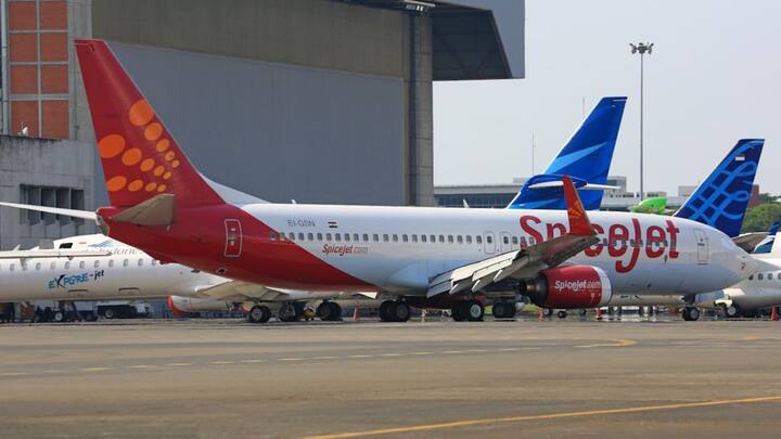 अगर आप भी हवाई यात्रा करने जा रहे हैं तो उस प्लेन में बैठने से उसकी उम्र का पता लगा सकते हैं. चलिए इसके बारे में जानें.