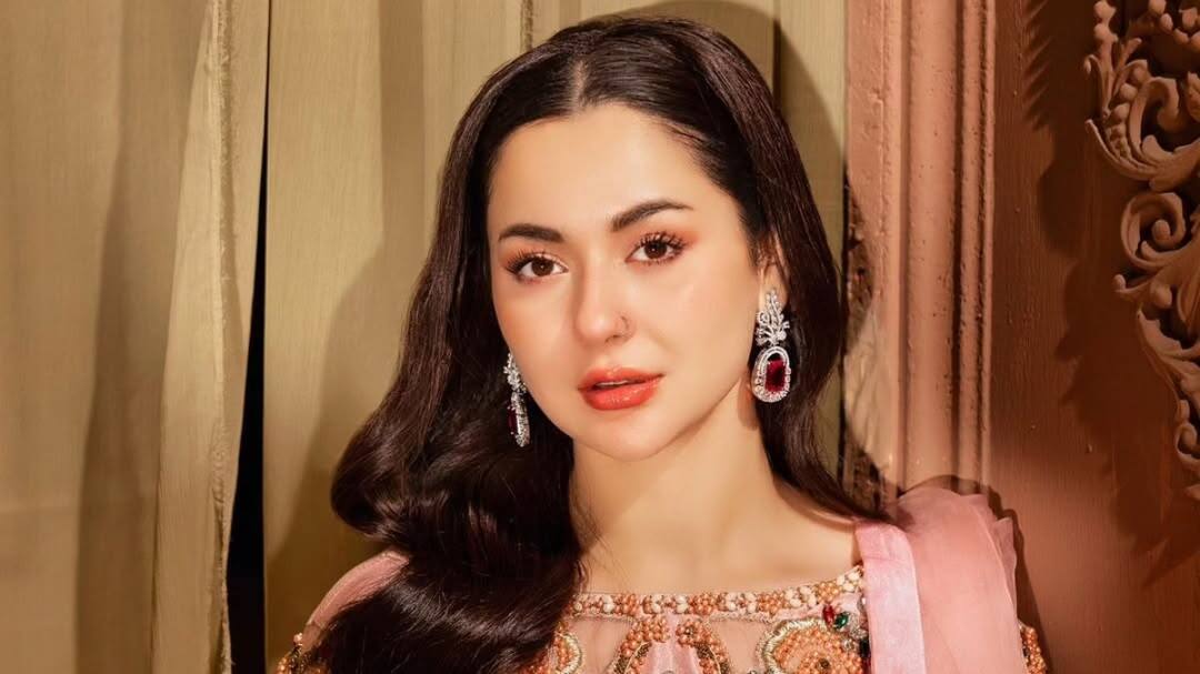 UP bareily maulana sahabuddin against pakistani actress hania aamir in diljit dosanjh films ann हानिया आमिर के विरोध में उतरे मौलाना शहाबुद्दीन रजवी, बताई ये वजह