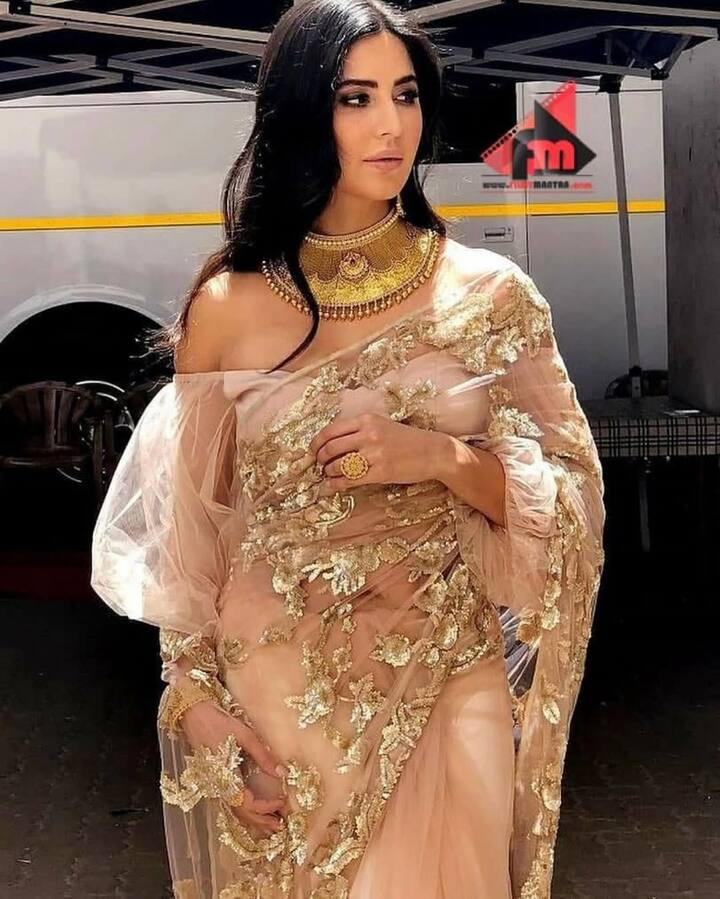 Katrina Kaif looks very amazing in this off shoulder blouse. If you tried this, then you will attract everyone's attention in the party or event.
