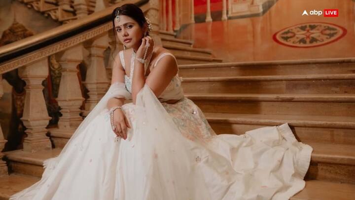 बॉलीवुड हो या टीवी इंडस्ट्री कई ऐसी एक्ट्रेसेस हैं जिन्हें घरेलू हिंसा का शिकार होना पड़ा है. उन हसीनाओं ने ऐसे-ऐसे खुलासे किए जिसे जानकर आप हैरान रह जाएंगे.