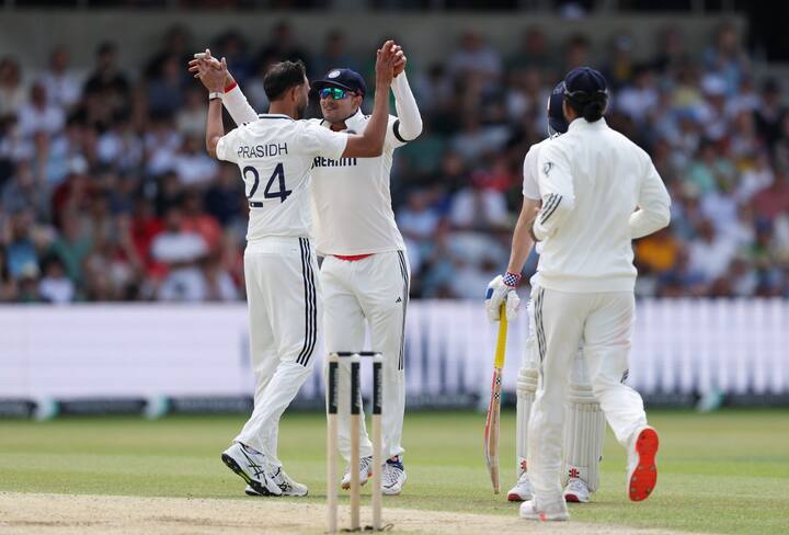 येथे चौथ्या डावात धावांचा बचाव करणे खूप कठीण आहे. हेच कारण होते की फलंदाजीसाठी चांगली परिस्थिती असूनही, इंग्लंडने पहिल्या दिवशी नाणेफेक जिंकली आणि गोलंदाजी करण्याचा निर्णय घेतला.