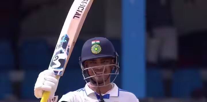 किशनने 87 धावांच्या या डावात एकूण 12 चौकार आणि एक षटकार मारला. किशनने या डावात सुमारे 89 च्या स्ट्राईक रेटने धावा केल्या.