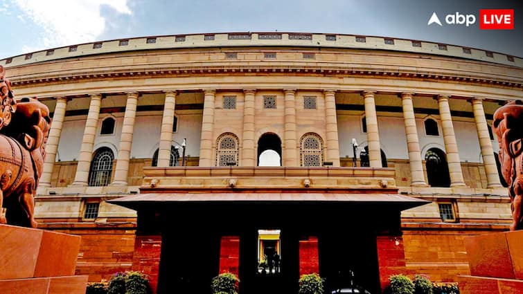 जस्टिस यशवंत वर्मा मामले के बाद केंद्र सरकार तैयार कर सकती है आचार संहिता, आज होगी बैठक जस्टिस यशवंत वर्मा मामले के बाद केंद्र सरकार तैयार कर सकती है आचार संहिता, आज होगी बैठक