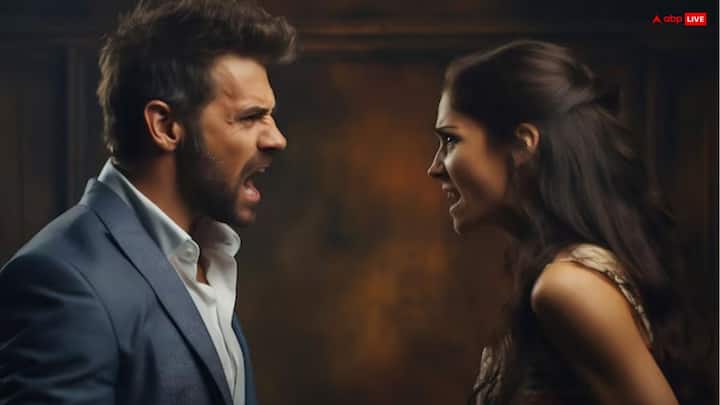 यस्तु भार्यापरित्य परस्त्रिषु रामेत नरः। स कुंभिनिपके गोरे पच्यते कालसंत्य ॥ - गरुड़ पुराण के इस श्लोक के अनुसार जो व्यक्ति पत्नी के अलावा दूसरी स्त्री से संबंध रखता है उसे जीवन में कभी सुख प्राप्त नहीं होता साथ ही मृत्यु के बाद उसकी आत्मा को उबलते तेल में फेंक दिया जाता है.