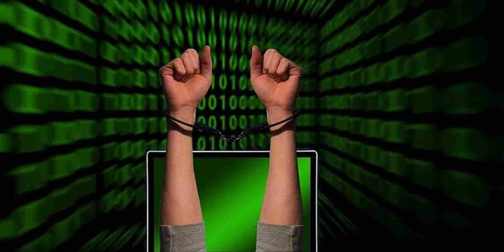 गोल्डन आवर का मतलब होता है वो शुरुआती समय जब कोई ऑनलाइन फ्रॉड हुआ है और अगर उसी समय पर सही कदम उठाए जाएं, तो आपका पैसा वापस मिल सकता है या फिर नुकसान को रोका जा सकता है. 