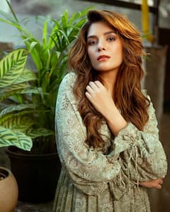 Goriya Chali Gaon Reality Show: गाय का दूध निकालती दिखेंगी टीवी की हसीनाएं, जानें कितना खास होगा ये नया शो