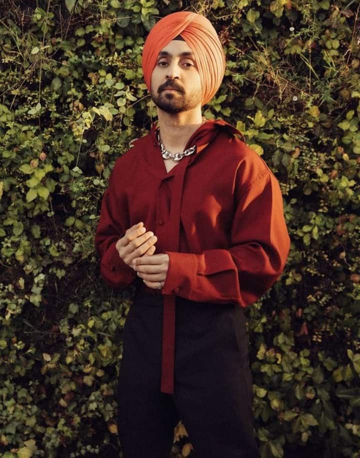 Looking at Diljit Dosanjh's struggle, it would not be wrong to say that he is a self -made star. In 2002, he launched his first music album and after that he never looked back. Today his songs are superhit in the country and abroad.