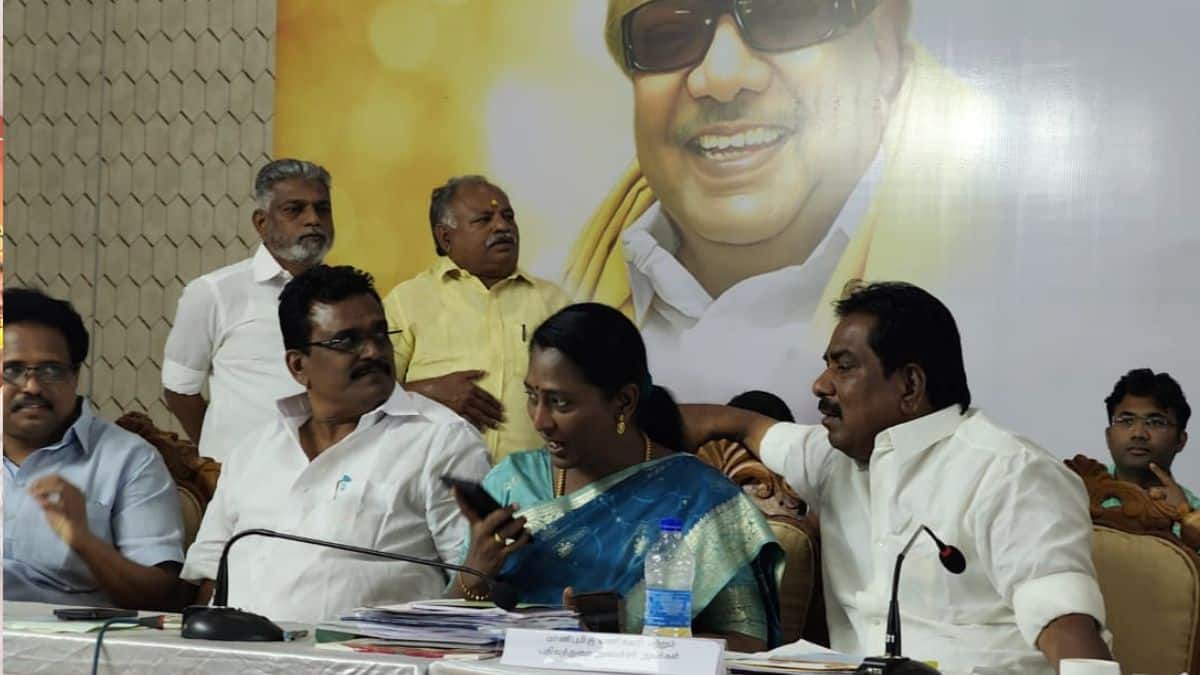 அமைச்சர் மூர்த்தி - ஆட்சியர் சங்கீதா