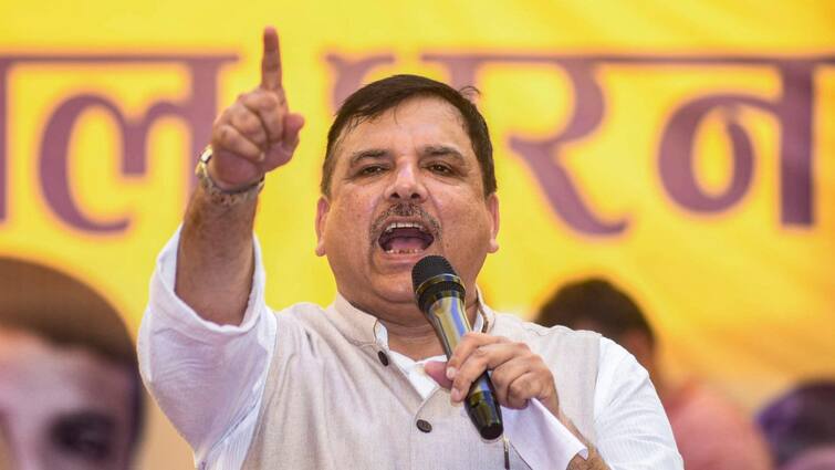 गुजरात में AAP की जीत पर संजय सिंह का बड़ा बयान, 'अरविंद केजरीवाल को...' Sanjay Singh Reaction on AAP Gopal Italia Won in Gujarat Visavadar Assembly Bypoll Result 2025 Congratulates Arvind Kejriwal गुजरात में AAP की जीत पर संजय सिंह का बड़ा बयान, 'अरविंद केजरीवाल को...'