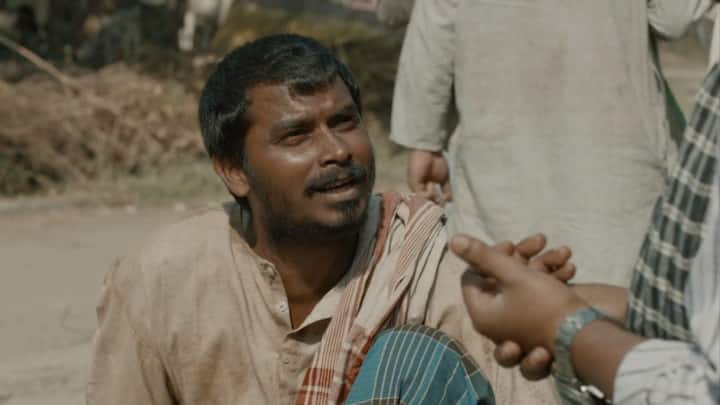 पंचायत में सीधे–साधे दिखने वाले विनोद भी बड़े डिग्री धारक हैं. उन्होंने कुरुक्षेत्र यूनिवर्सिटी से मास्टर्स किया है.