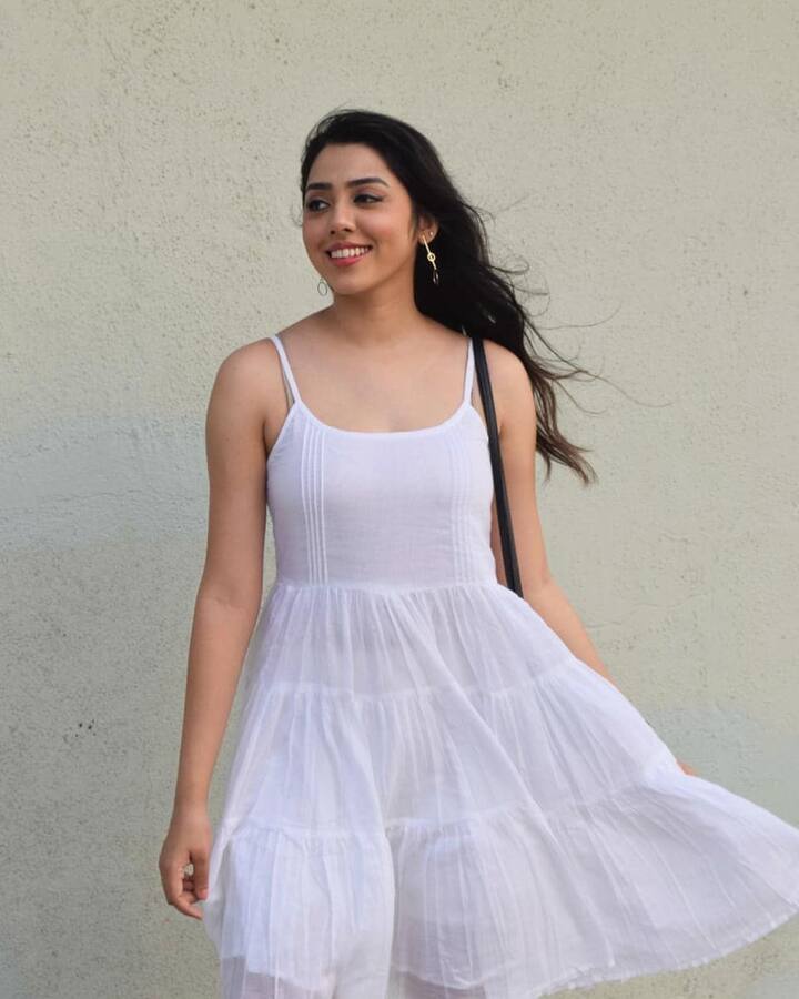 वह टपु सेना की इकलौती गर्ल मेंबर थी. उनकी मासूमियत और होशियार अंदाज ने फैंस का दिल जीत लिया था. अब झील अपने लॉन्ग टाइम बॉयफ्रेंड आदित्य दुबे के साथ शादी कर चुकी हैं.