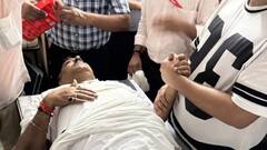 गोरखपुर लिंक एक्सप्रेसवे पर BJP विधायक फतेह बहादुर की कार पलटी, एयर बैग खुलने से बाल-बाल बची जान