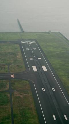 विमानतळाच्या धावपट्टीवर लिहिलेल्या आकड्यांचा अर्थ काय?