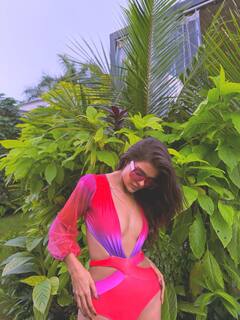 Priyanka Chahar Choudhary का बारिश में दिखा ग्लैमरस अंदाज, तस्वीरें देख फैंस हुए दीवाने