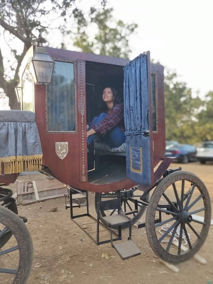 The film explores the transformation of a child bride who bravely takes justice into her own hands.