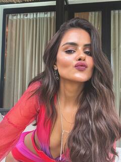 टीवी की ‘बहू’ पर फिर चढ़ा ग्लैमर का खुमार, कलरफुल मोनोकिनी में प्रियंका चाहर ने दिए हसीन पोज