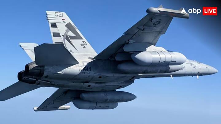 अमेरिका के हथियारों ने लिस्ट में ग्रोलर F/A-18 सुपर हॉर्नेट का एक प्रकार का फाइटर जेट है. ग्रोलर ने इस मिशन के तहत अपने उड़ान के दौरान लगातार जामिंग की और बी-2 बॉम्बर विमानों के लिए उड़ान का रास्ता साथ किया. इस विमान ने दुश्मन के रडार को जाम कर दिया था.