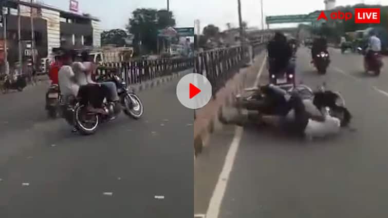 बुलेट पर बैठ टशन दिखा रहे थे छपरी, तभी गाय से टकरा गई बाइक… इसके बाद नहीं रुकेगी हंसी बुलेट पर बैठ टशन दिखा रहे थे छपरी, तभी गाय से टकरा गई बाइक… इसके बाद नहीं रुकेगी हंसी