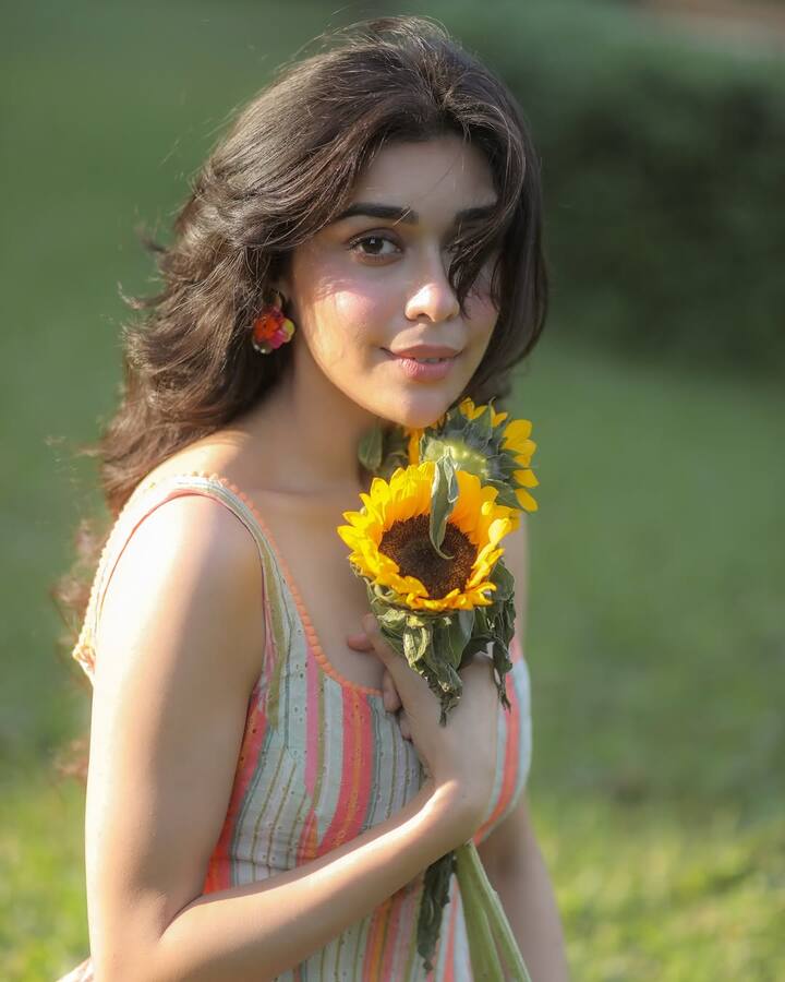 ईशा ने एक इंटरव्यू में कहा कि उनकी मां नहीं चाहती थीं कि वो विधवा का रोल करें. लेकिन उन्हें चैलेंजिंग काम करना था इसलिए ऑडिशन दिया.
