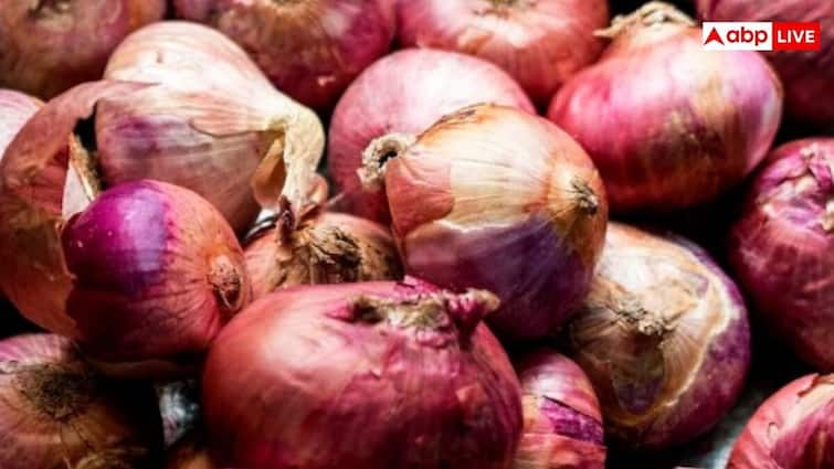 बड़े काम का होता है लाल प्याज की स्किन का अर्क, इस बीमारी के लिए है रामबाण इलाज