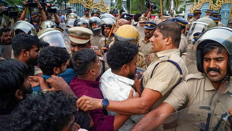 Kerala University Senate Campus Rocked By SFI-Police Clashes During Guv Event