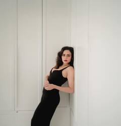 Amruta Khanvilkar : मराठमोळी अभिनेत्री अमृता खानविलकरची नेटवर्थ माहितीये? जाणून घ्या!