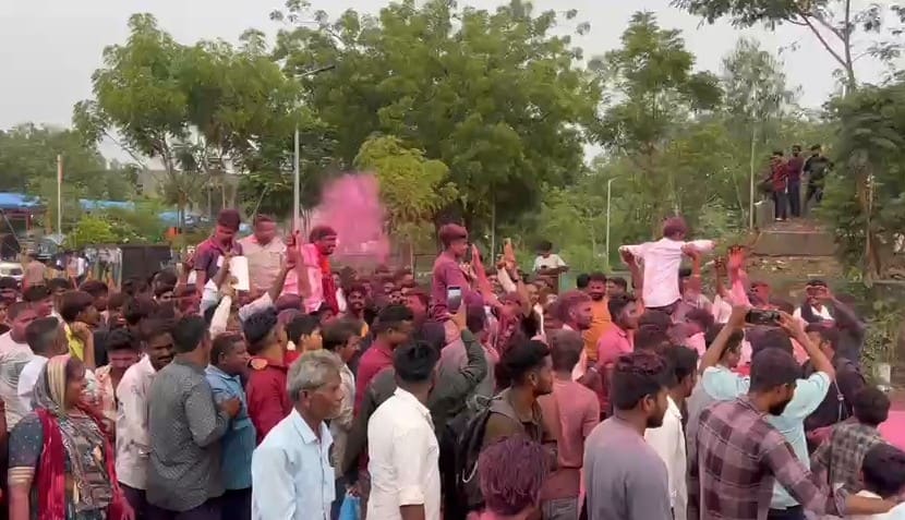 રાજ્ય સરકારના મંત્રી ભીખુસિંહ પરમારના પુત્રની ગ્રામ પંચાયત ચૂંટણીમાં કારમી હાર, 20 વર્ષના એકચક્રી શાસનનો અંત