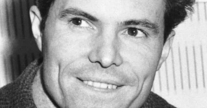 7. रुडॅाल्फ मोसबॅाअर 1961 मध्ये मोसबॅाअर यांना 31 वयाच्या व्या वर्षी गॅमा किरणोत्सर्गाच्या अनुनाद शोषणाबद्दलच्या संशोधनासाठी भौतिकशास्त्राचे नोबेल पारितोषिक मिळाले.