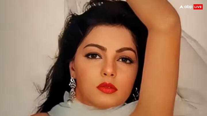 90 के दशक में ममता कुलकर्णी बॉलीवुड की पॉपुलर एक्ट्रेस में से एक मानी जाती थीं. ममता प्रोफेशनल लाइफ से ज्यादा अपनी पर्सनल लाइफ को लेकर चर्चा में रहीं. एक्ट्रेस ने हाल ही में चौंकाने वाला खुलासा किया.