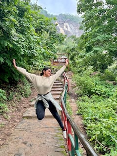 असे पाहिले काहूर माजले, जीवात जीव विरघळलं, रिंकू राजगुरुचा अनोखा अंदाज