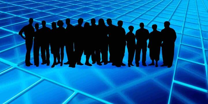 भारत में जियो जैसे ऑपरेटर्स 219 रुपये में 30 दिन की वैधता के साथ 30GB डेटा देते हैं यानी यहां 1GB डेटा की औसतन कीमत 7.30 रुपये पड़ती है. इसके अलावा 175 रुपये में 10GB और 100 रुपये में 5GB डेटा जैसे और भी किफायती प्लान मौजूद हैं.