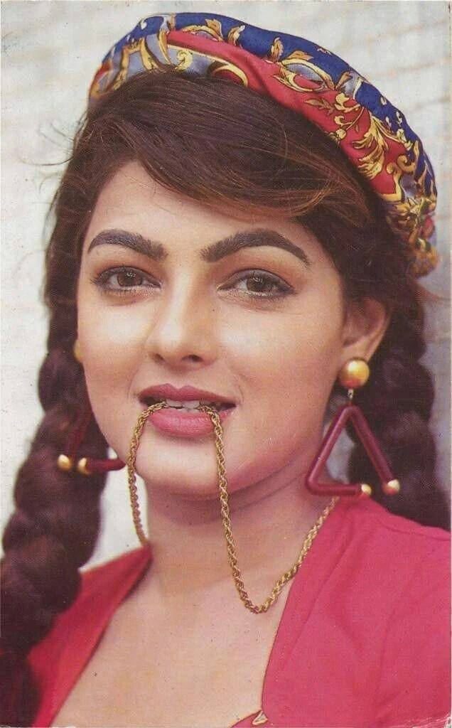 ममता ने बताया कि बरसात की शूटिंग हो रही थी, उस दौरान बॉबी जिस होटल में थे, उसी में वो भी किसी फिल्म की शूटिंग के सिलसिले में रुकी हुई थीं.