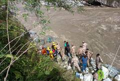 Uttarakhand Bus Accident: బద్రీనాథ్ వెళ్తుండగా అలకనంద నదిలో పడిపోయిన బస్సు..  దుర్ఘటన జరిగిన ప్రదేశం ఇదే!