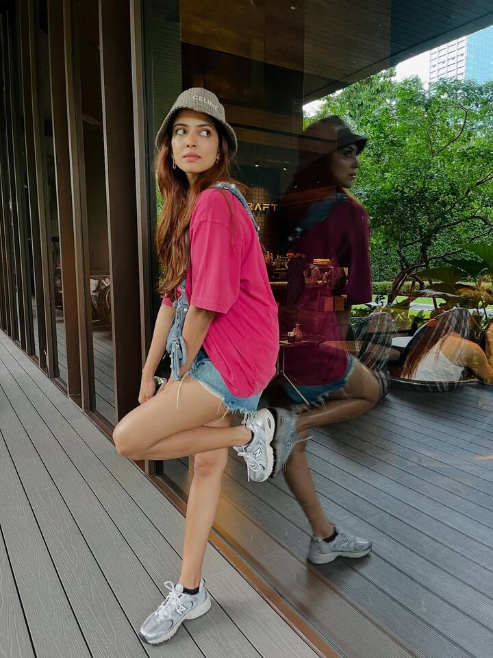 కోలీవుడ్ బ్యూటీ మాళవిక మోహనన్ బ్యాంకాక్ లో చక్కర్లు కొడుతోంది