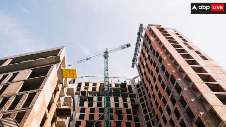 cities where buying a house has become cheaper also include Ahmedabad Pune and Kolkata according to Housing Affordability Index इस शहर में सबसे सस्ते रेट्स पर मिल रहे हैं घर, होम लोन के EMI पर ज्यादा नहीं हो रहा खर्च