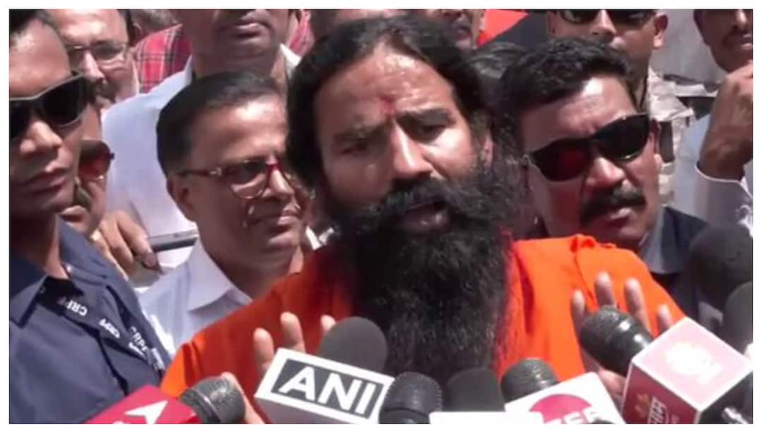 Baba Ramdev will set up an international wellness project at Horseley Hills in Madanapalle. Baba Ramdev: మమదనపల్లెలోబాబా రామ్‌దేవ్‌ పర్యటన- హార్స్‌లీ హిల్స్‌లో అంతర్జాతీయ ప్రాజెక్టు!